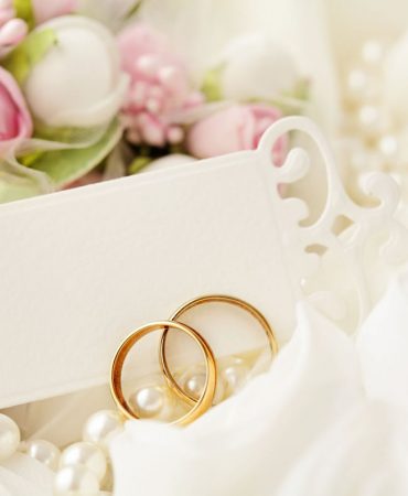 holiday-wedding-rings holiday-wedding-rings